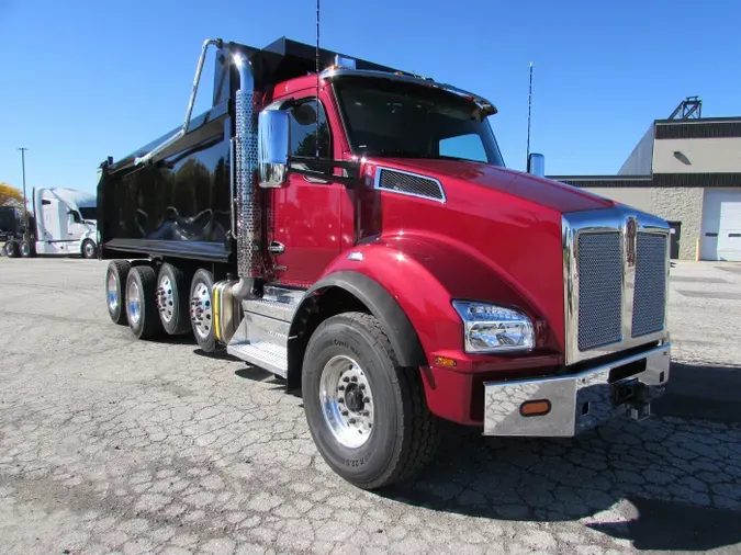 2025 Kenworth T880 Short Hood