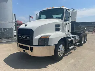 2019 MACK AN64T