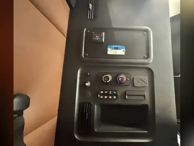 2022 Freightliner Cascadia 126