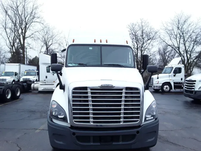 2019 FREIGHTLINER/MERCEDES CASCADIA 125