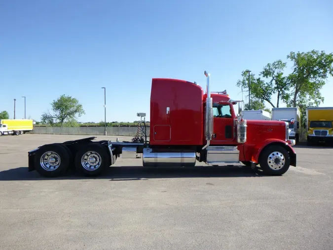 2019 Peterbilt 389