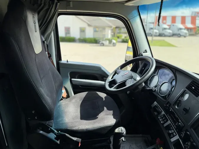 2022 Kenworth T68053c1793e7ef0c324c918ee58c4a625ae