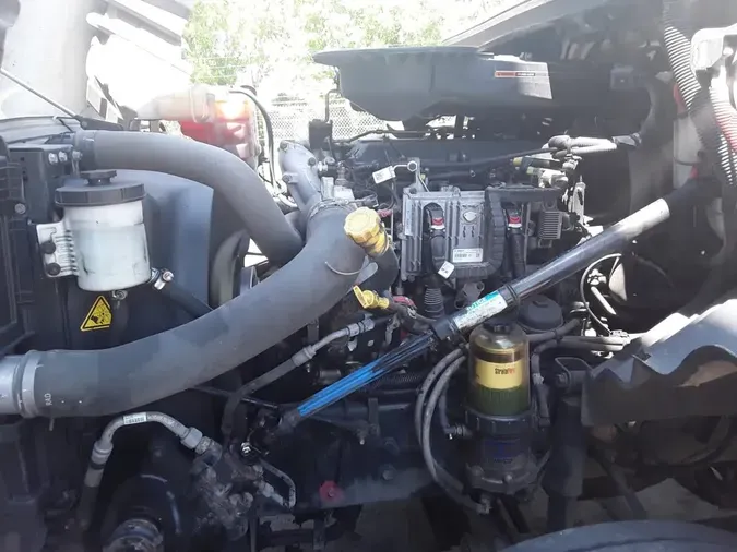 2019 NAVISTAR INTERNATIONAL LT625 DAYCAB T/A