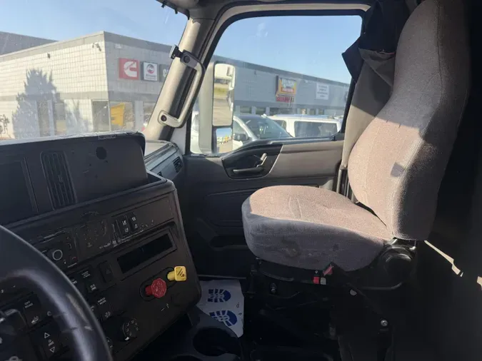 2022 International LT62553c522742de8a3c14ac12bff1ac2ae82