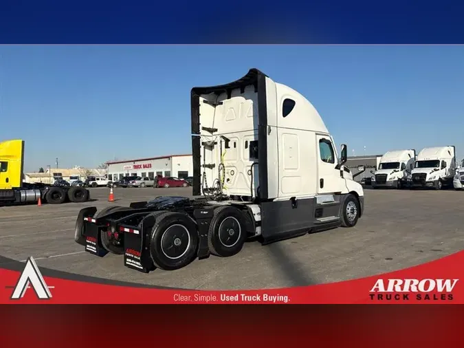 2022 FREIGHTLINER CA126