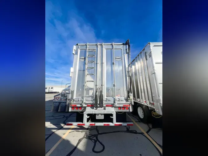 2026 MAC MOVING FLOOR