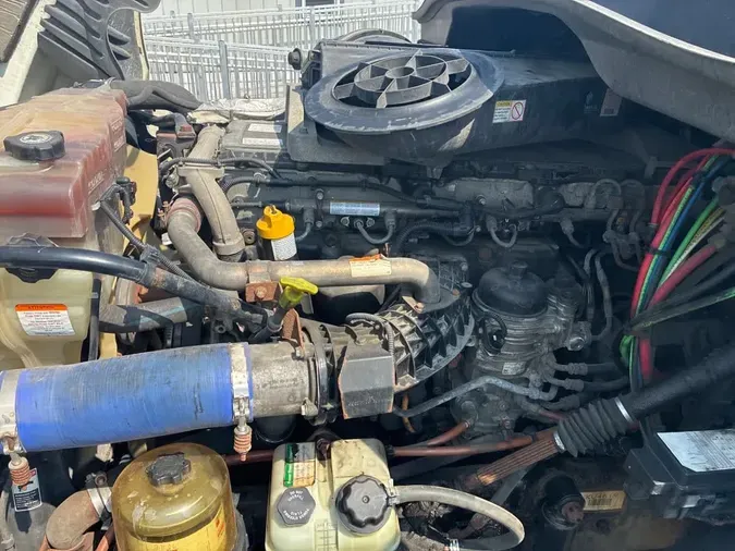 2019 FREIGHTLINER/MERCEDES CASCADIA 12553cb4a3428cbadc69a1ab949940eacce