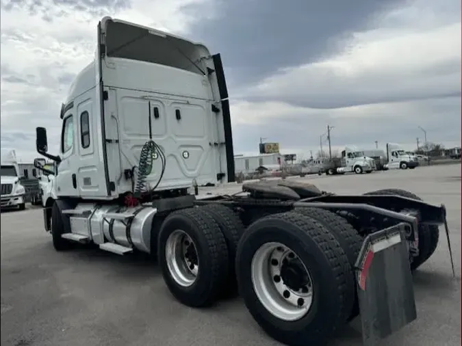 2020 FREIGHTLINER/MERCEDES NEW CASCADIA 116