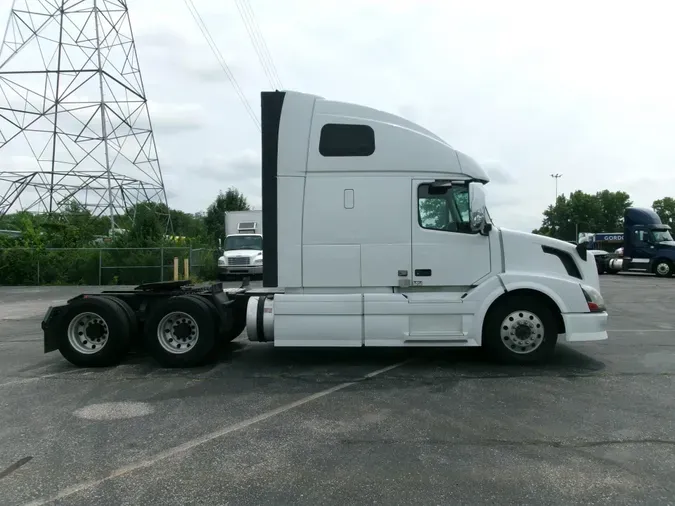 2013 Volvo VNL67053cd3dcec89a2fb6406c4a30b6e4ed7b