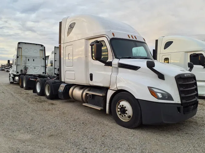 2019 FREIGHTLINER/MERCEDES CASCADIA