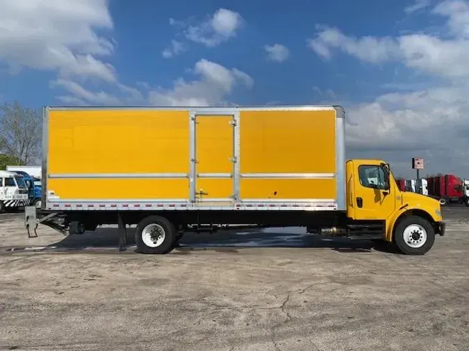 2020 Freightliner Business Class M2 106