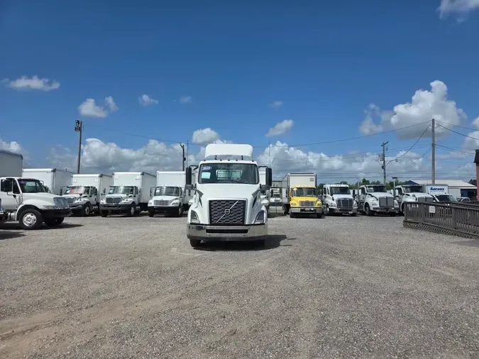2019 VOLVO VNL64T-30053d6b985339e1819854b488d8f892e51