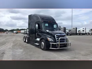 2023 Freightliner Cascadia 126