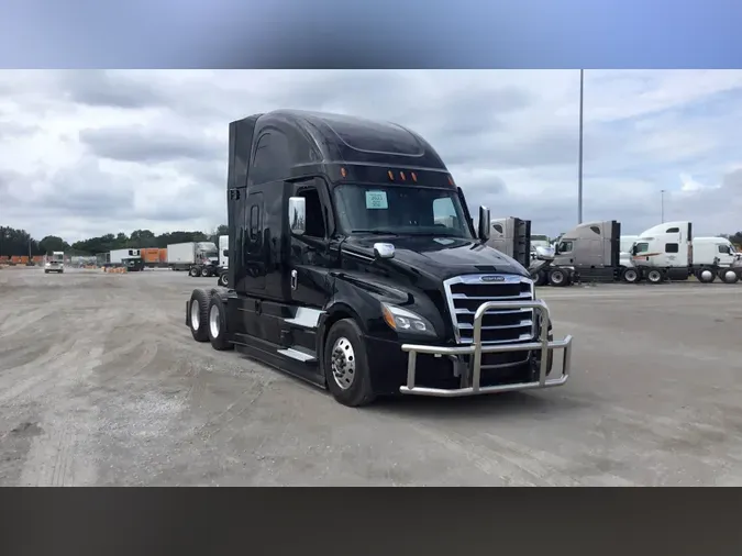 2023 Freightliner Cascadia 12653d7cba795fe095f210de29bd2f756cf