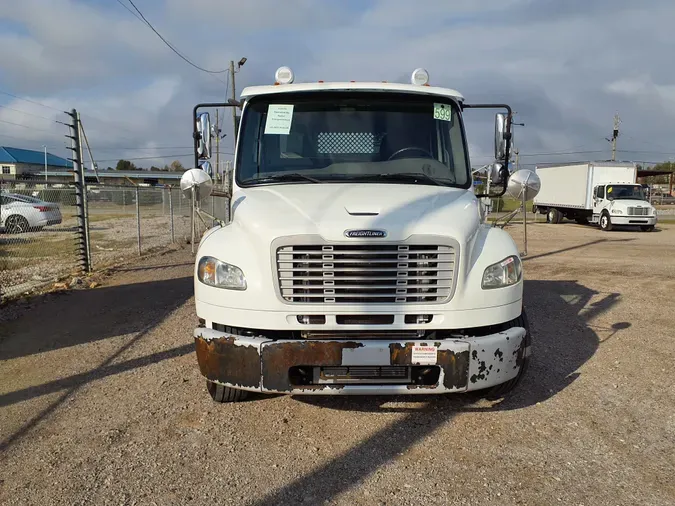 2013 FREIGHTLINER/MERCEDES M2 106