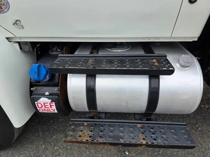 2019 NAVISTAR INTERNATIONAL 4300