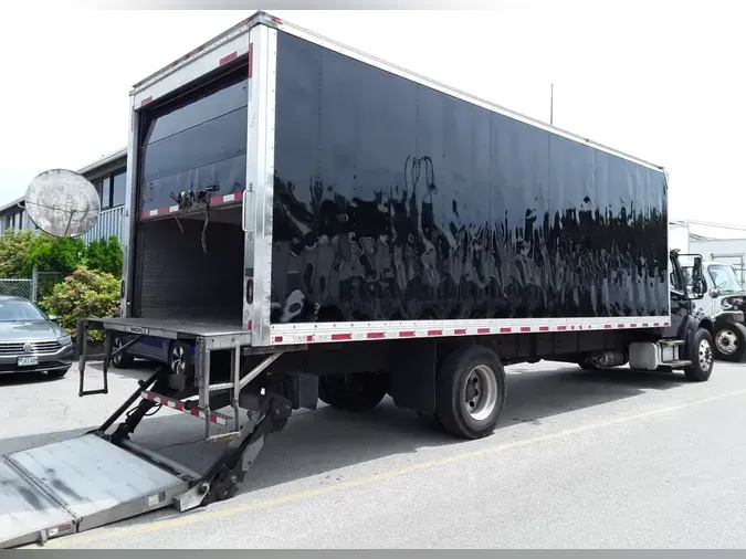 2018 FREIGHTLINER M2 106