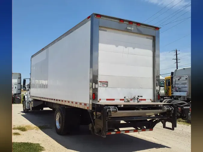 2016 FREIGHTLINER M2 106