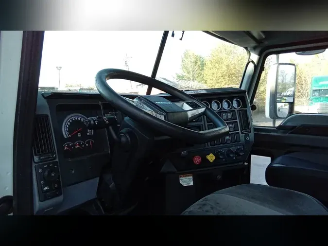 2020 Mack Anthem53ddc616f39d11bc717af78896797041