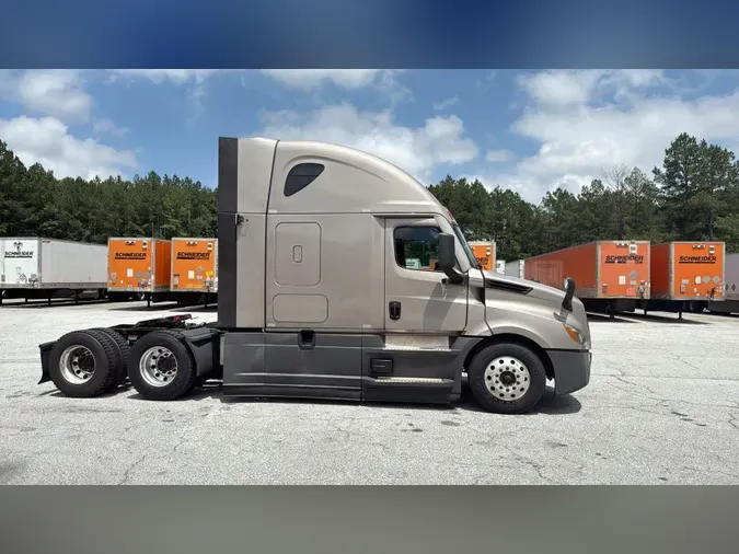 2021 Freightliner Cascadia