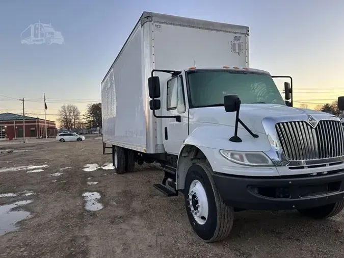 2019 INTERNATIONAL DURASTAR 4300