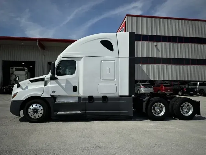 2023 Freightliner Cascadia&reg;