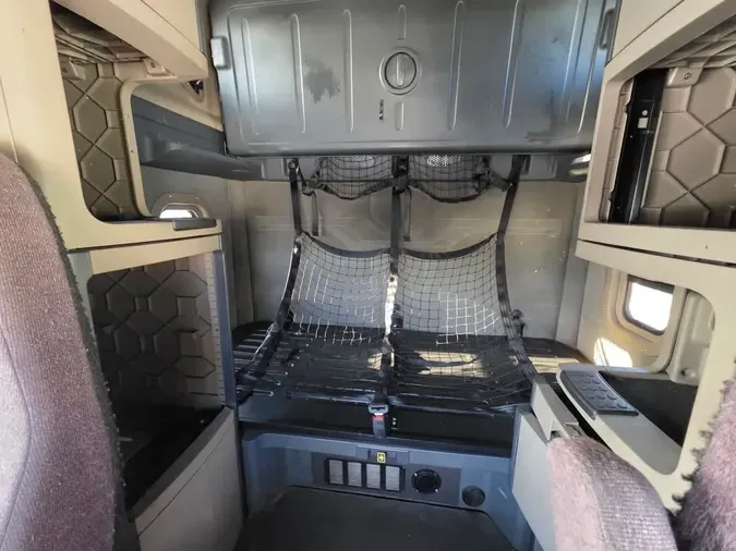 2020 FREIGHTLINER/MERCEDES CASCADIA 125