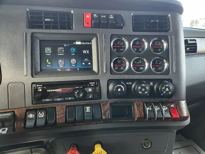 2025 KENWORTH T680