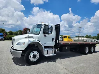 2018 FREIGHTLINER M2 106