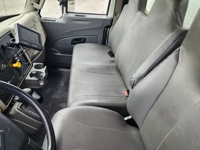 2018 NAVISTAR INTERNATIONAL 4300 LP
