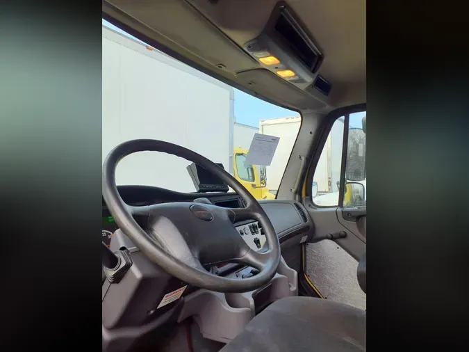 2016 FREIGHTLINER/MERCEDES M2 10653f2b1a099d17fb2177a4cf9d8cde29a