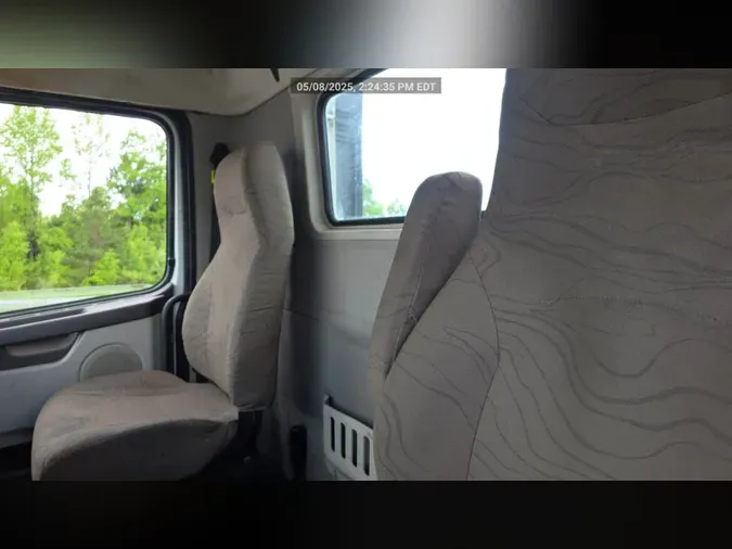 2018 Volvo VNL300