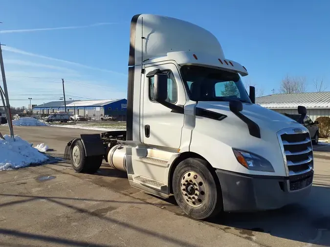 2020 FREIGHTLINER/MERCEDES NEW CASCADIA 116