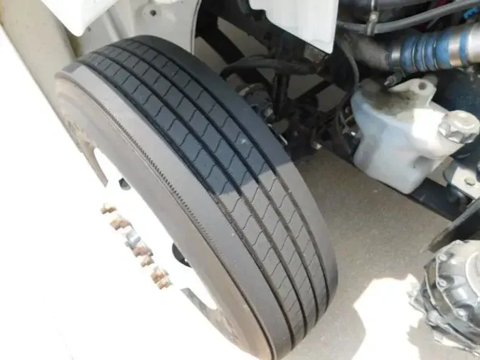 2018 Freightliner M2 106