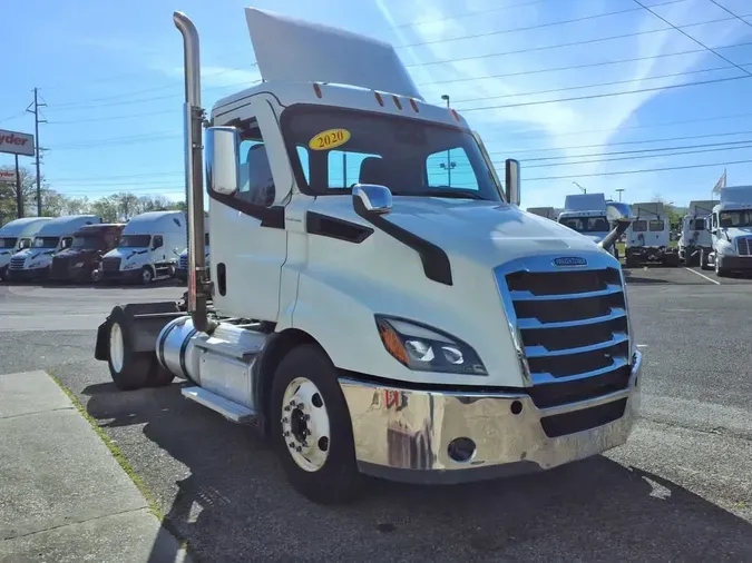 2020 FREIGHTLINER/MERCEDES NEW CASCADIA 116
