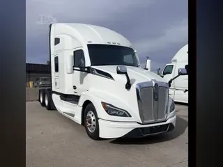 2022 KENWORTH T680