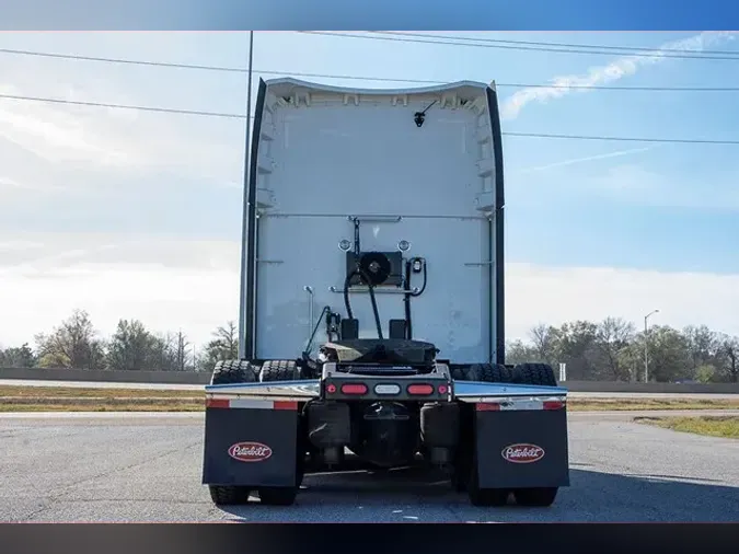 2023 PETERBILT 579