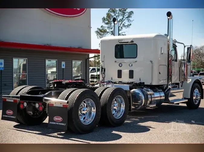 2026 PETERBILT 589