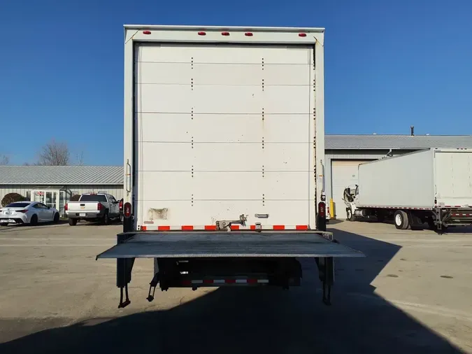 2019 FREIGHTLINER/MERCEDES M2 106