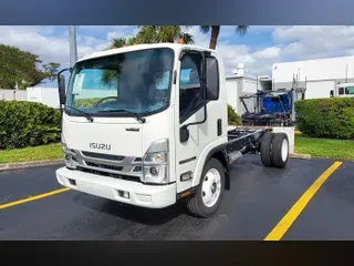 2024 Isuzu NPR-HD Gas