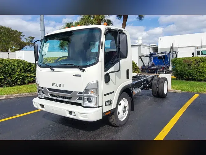 2024 Isuzu NPR-HD Gas540913497a7b9d4a8b874d7659519f95