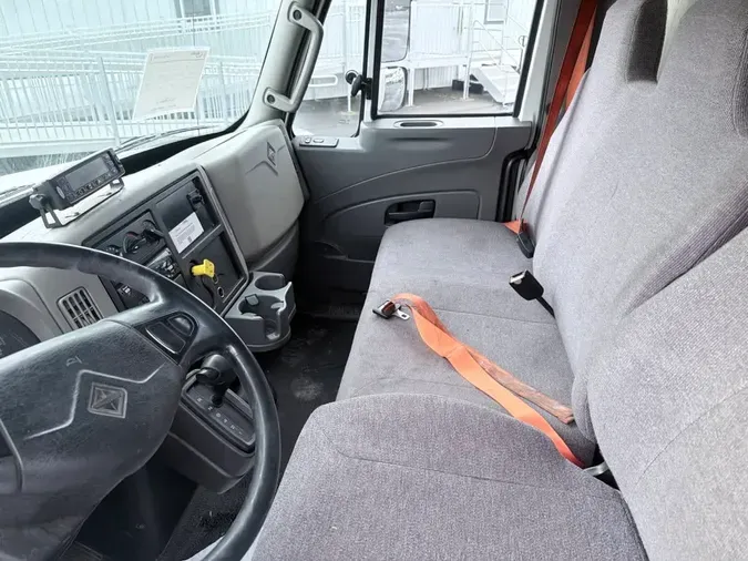 2019 NAVISTAR INTERNATIONAL 4300