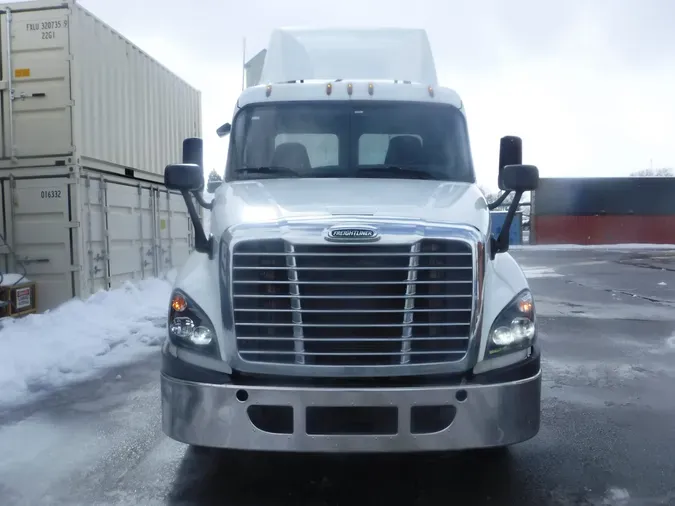 2018 FREIGHTLINER/MERCEDES CASCADIA 125