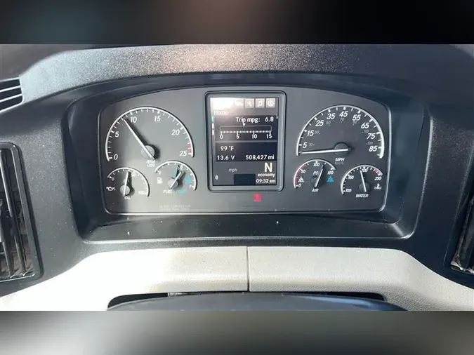 2021 FREIGHTLINER CA126