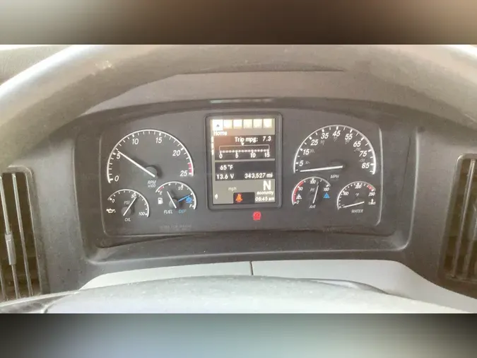 2021 Freightliner Cascadia 126