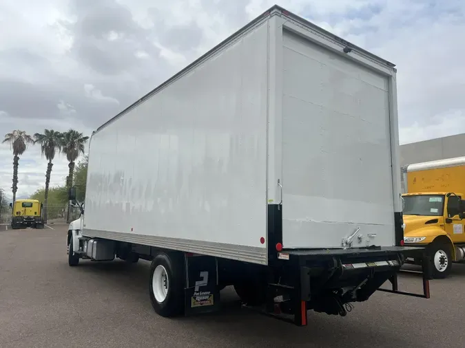2017 Hino 268A