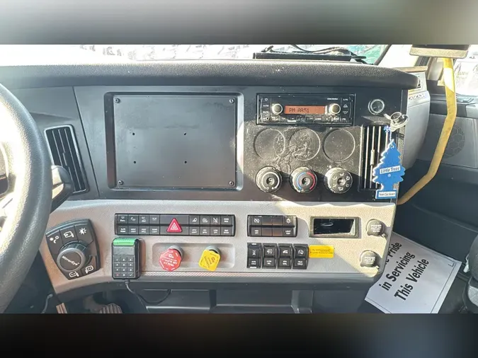 2022 Freightliner Cascadia 126