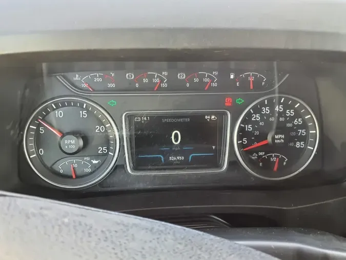 2019 NAVISTAR INTERNATIONAL LT625 SLPR CAB