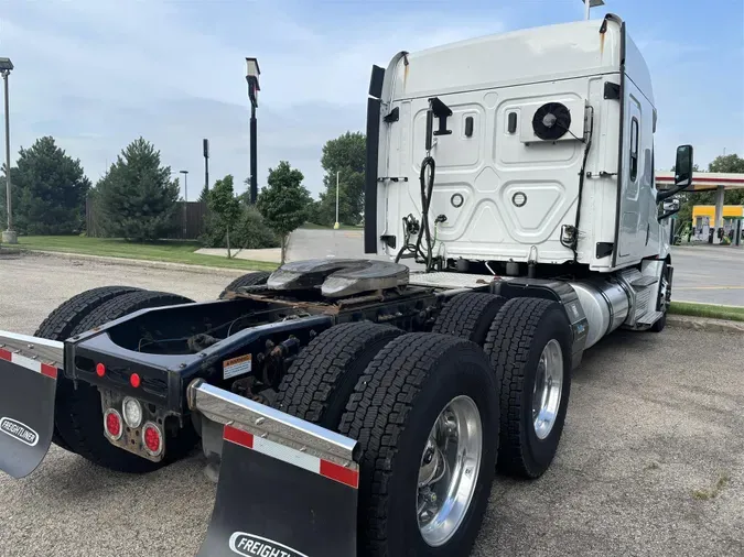 2019 Freightliner New Cascadia