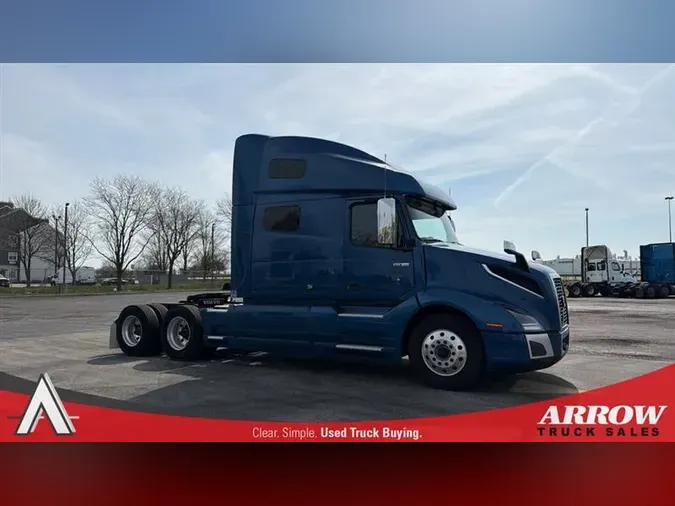 2023 VOLVO VNL760